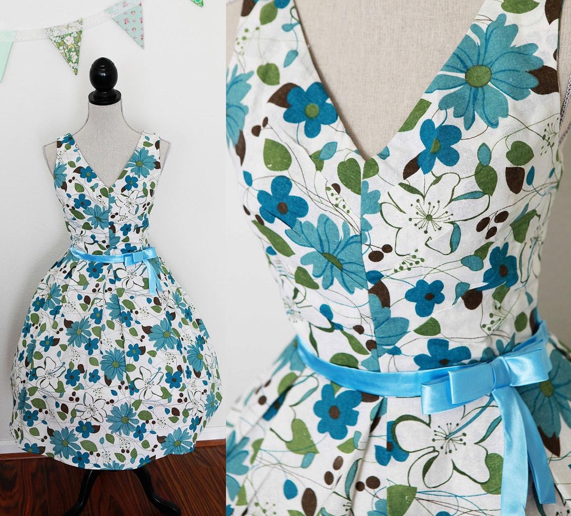 SALE - Mod Style Tea Dress - Size X-Large
