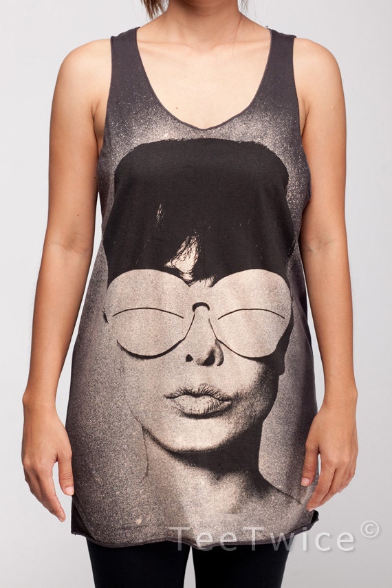 Audrey Hepburn Shirt Beautiful Actress Movie Shirt Women Tank Top Black Shirt Tunic Top Vest Sleeveless Women T-Shirt Size S M