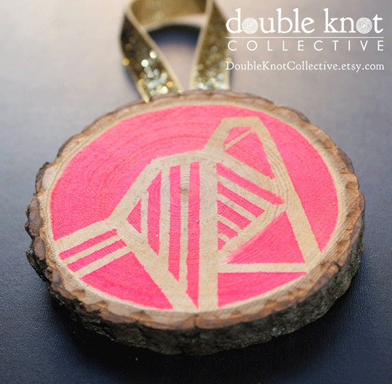 Hand-Painted Christmas Tree Ornament - Wood Slice - Neon pink geometric design