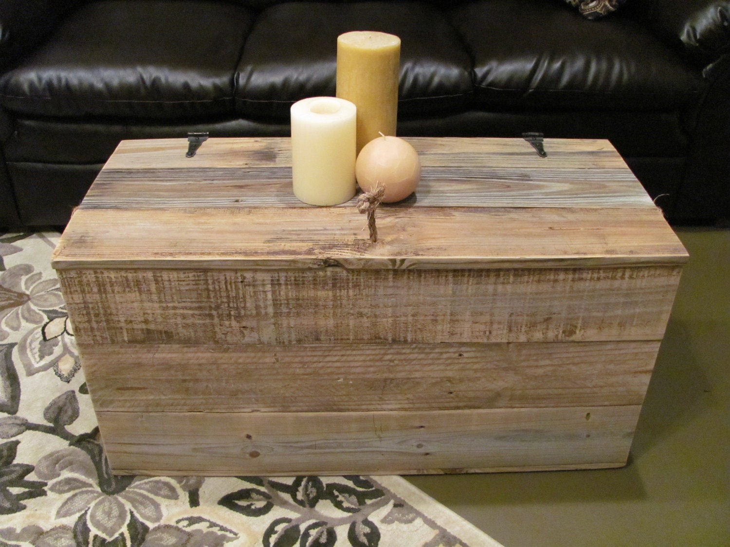 Reclaimed Wood Storage Chest / Coffe Table