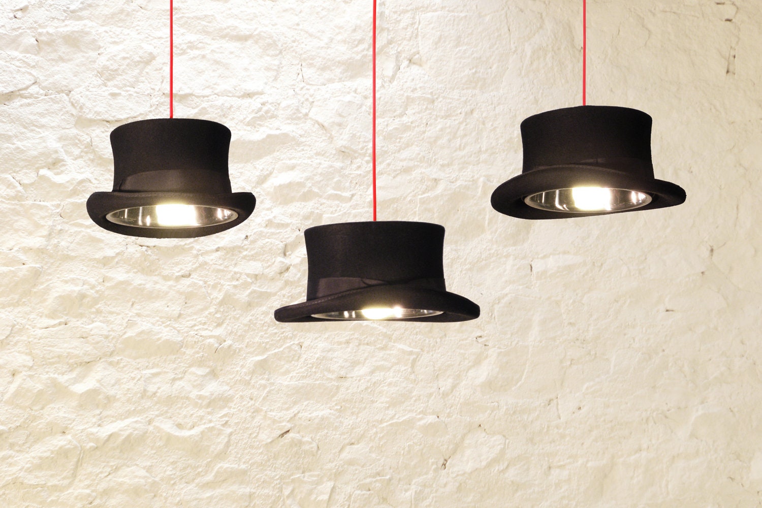 The Prince Edward Top Hat Light