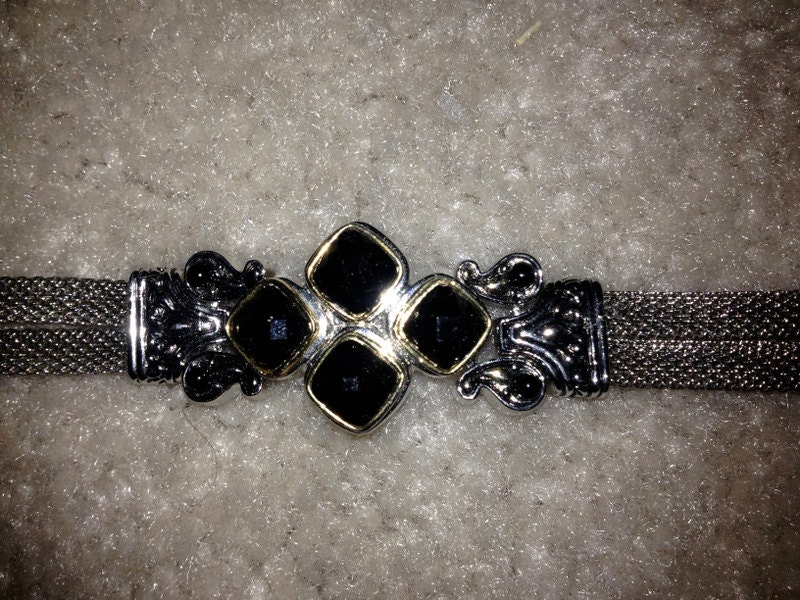 Beautiful Onyx Bracelet with silver, 14K yellow gold and magnetic clasp