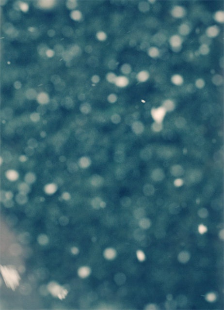 Snowkeh, approx 18x13cm/5x7in glossy fine art print - snow, snowing, winter, bokeh, teal, fpoe - karinelizabeth