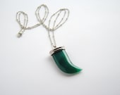 Emerald Green Agate Tusk Necklace - Handmade Jewelry - Free Shipping in the US - Mother's Day Jewelry - SPARKLEFARM