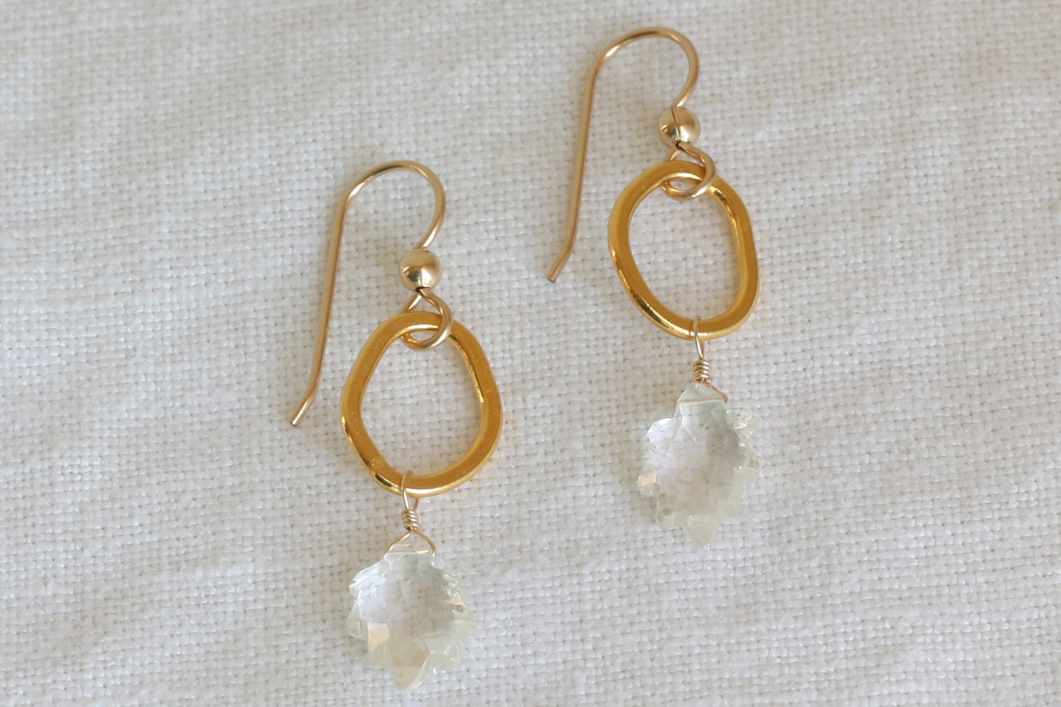 Modern Leaf Earrings - Gold