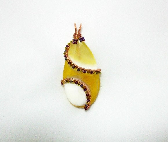 Pendant  Yellow Agate Druzy   "Blueberry Lemonade"