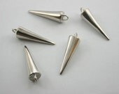 5 pcs. ZINC Silver Spikes Charms Pendants Punk Rock Necklace Findings 32 mm. RCN32