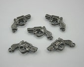 10 pcs. Zinc Gunmetal Handgun Pistol Charms Pendants Decorations Findings 17 mm. PND G1 RC