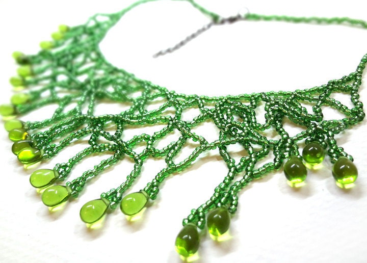 Jungle Vines - Green Droplets Beaded Necklace