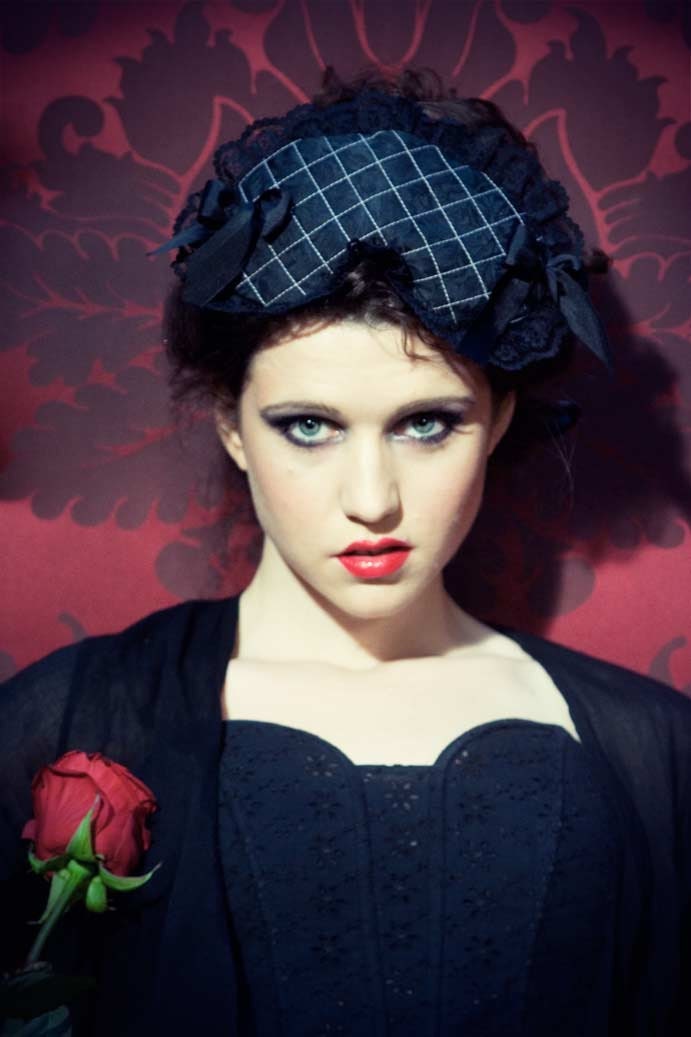 Sleep mask 'Luxembourg' quilted black printed brocade silk and black lace  - Couture Collection