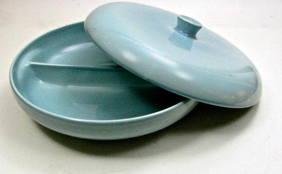 Covered Divided Bowl Russel Wright Iroquois Ice Blue