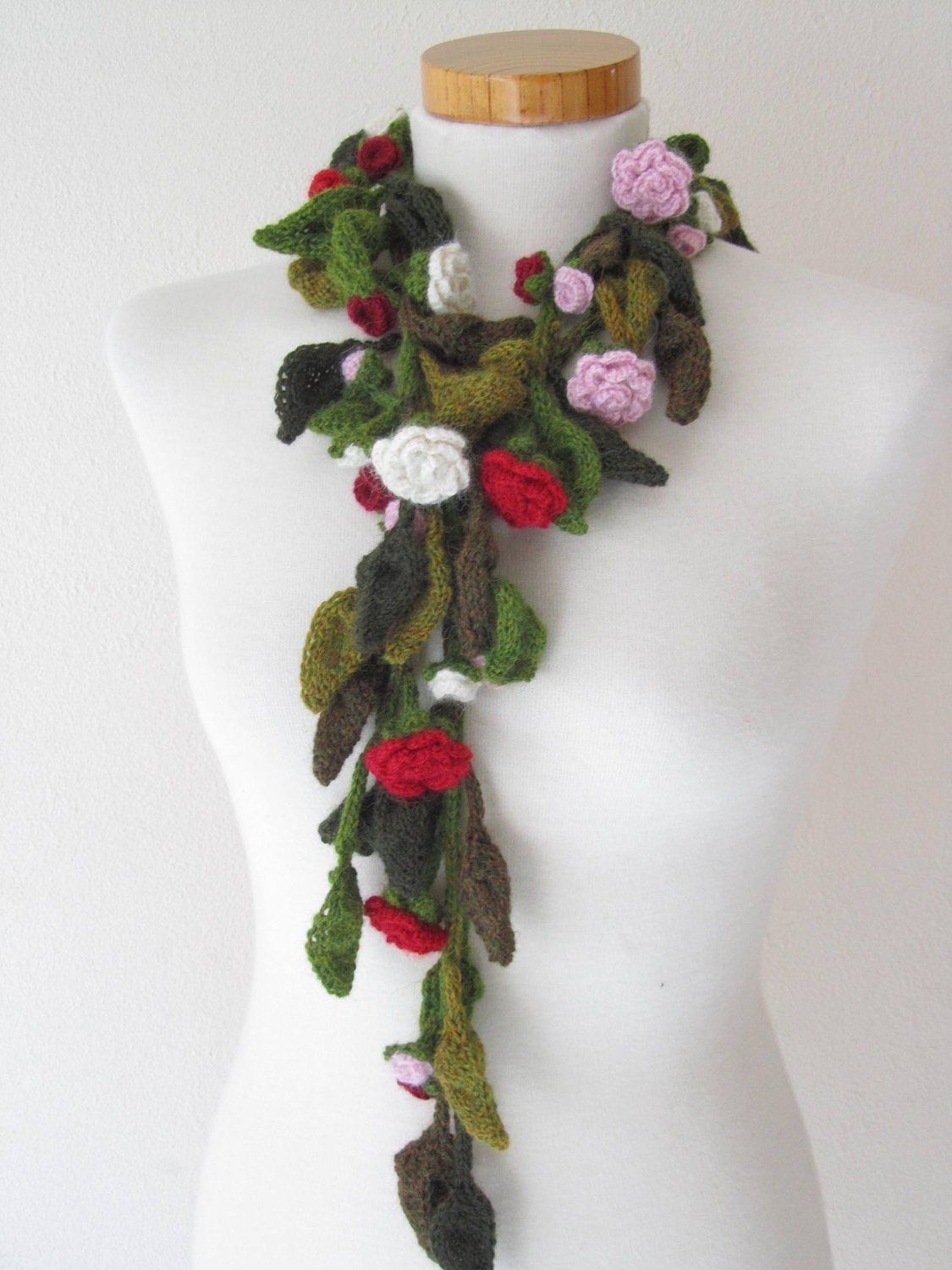 Delicate Roses Scarf