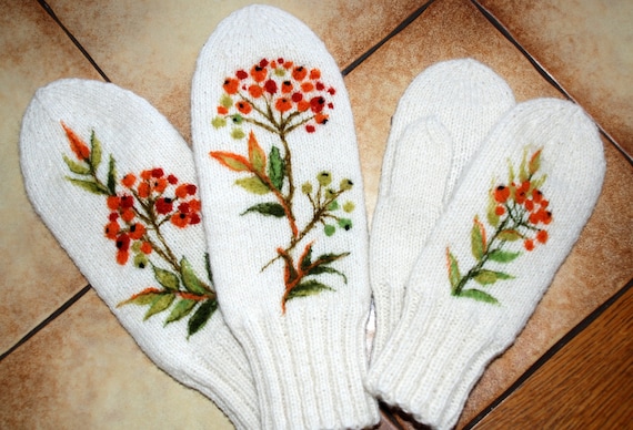 Reserved Cindy ......Kit of white rowan berries mittens for mother and daughter