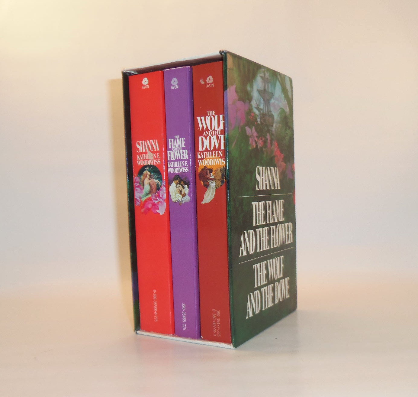 VINTAGE WOODIWISS ROMANCE  - Boxed Set - Absolutely Perfect Condition -  Published Late 80's