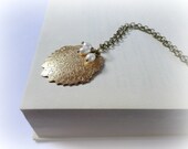 Floral oyster necklace - Golden floral Brass shell pendant white freshwater pearls cluster Nature sea Lover Everyday jewelry