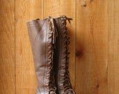 vintage 1930s boots / antique 30s lace up leather boots / size 7