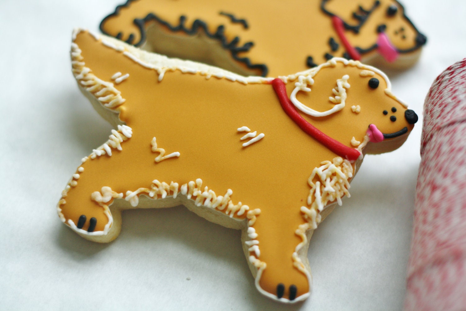 1/2 Dz. Golden Retriever White Lined Decorated Sugar Cookies