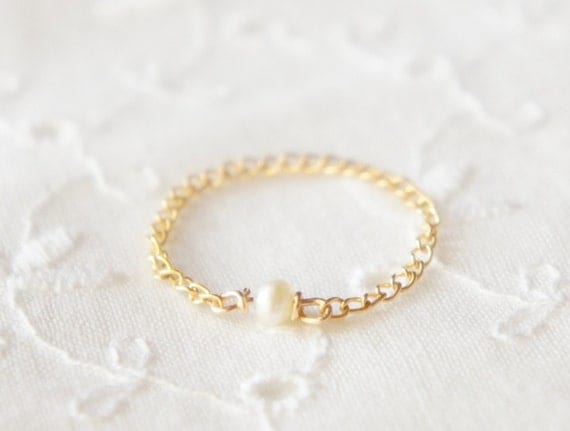 Freshwater pearl delicate chain ring- stacking ring- made to order- modern minimalist jewelry for everyday by noa noa