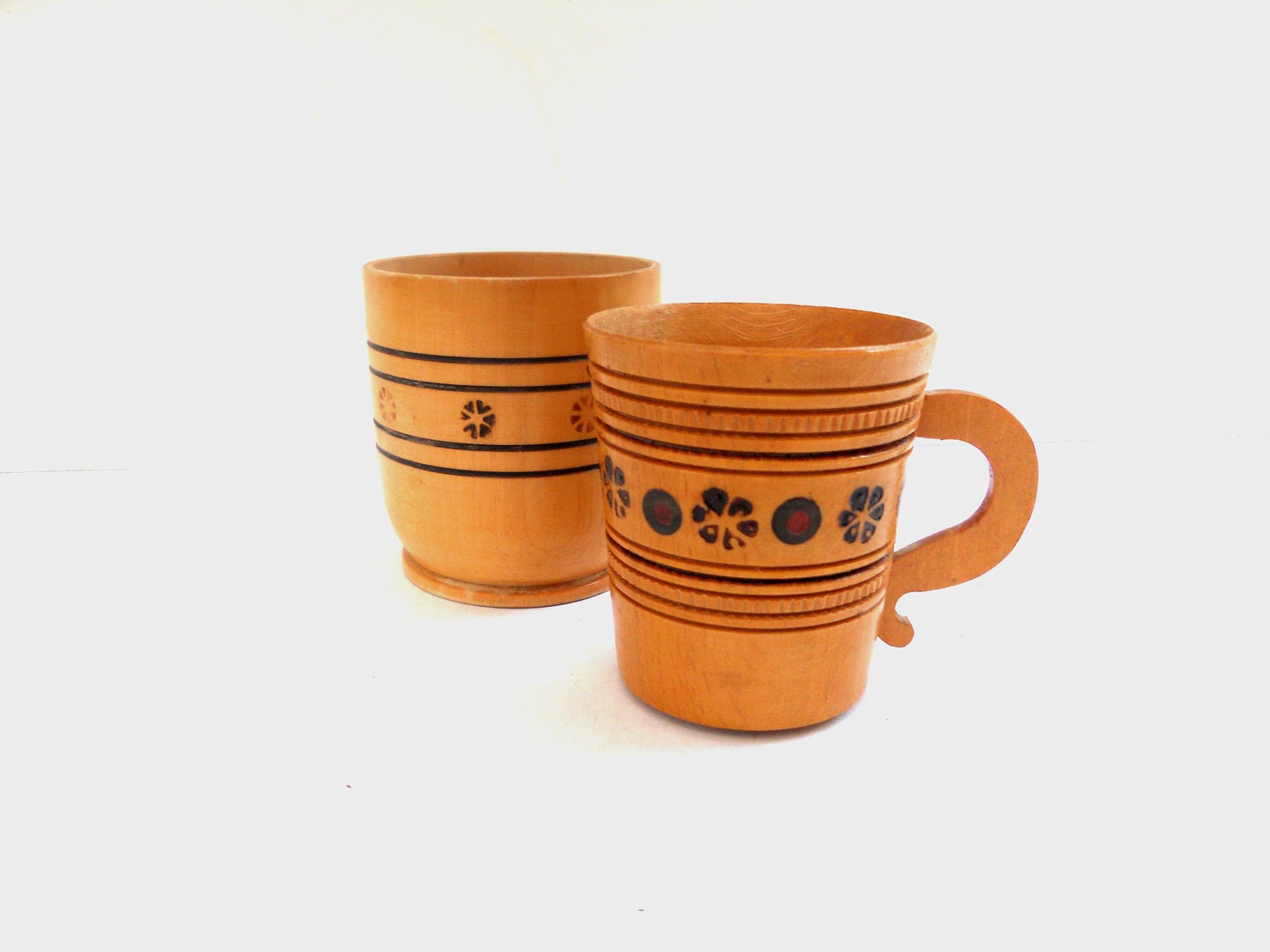Set of rustic little handmade wooden cups mugs Soviet tourist Souvenir USSR era 1965 Small pencil holder