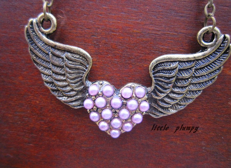 Retro angel wings with pearl heart pendant necklace-fashion women necklace-vintage style-antiqued brass tone
