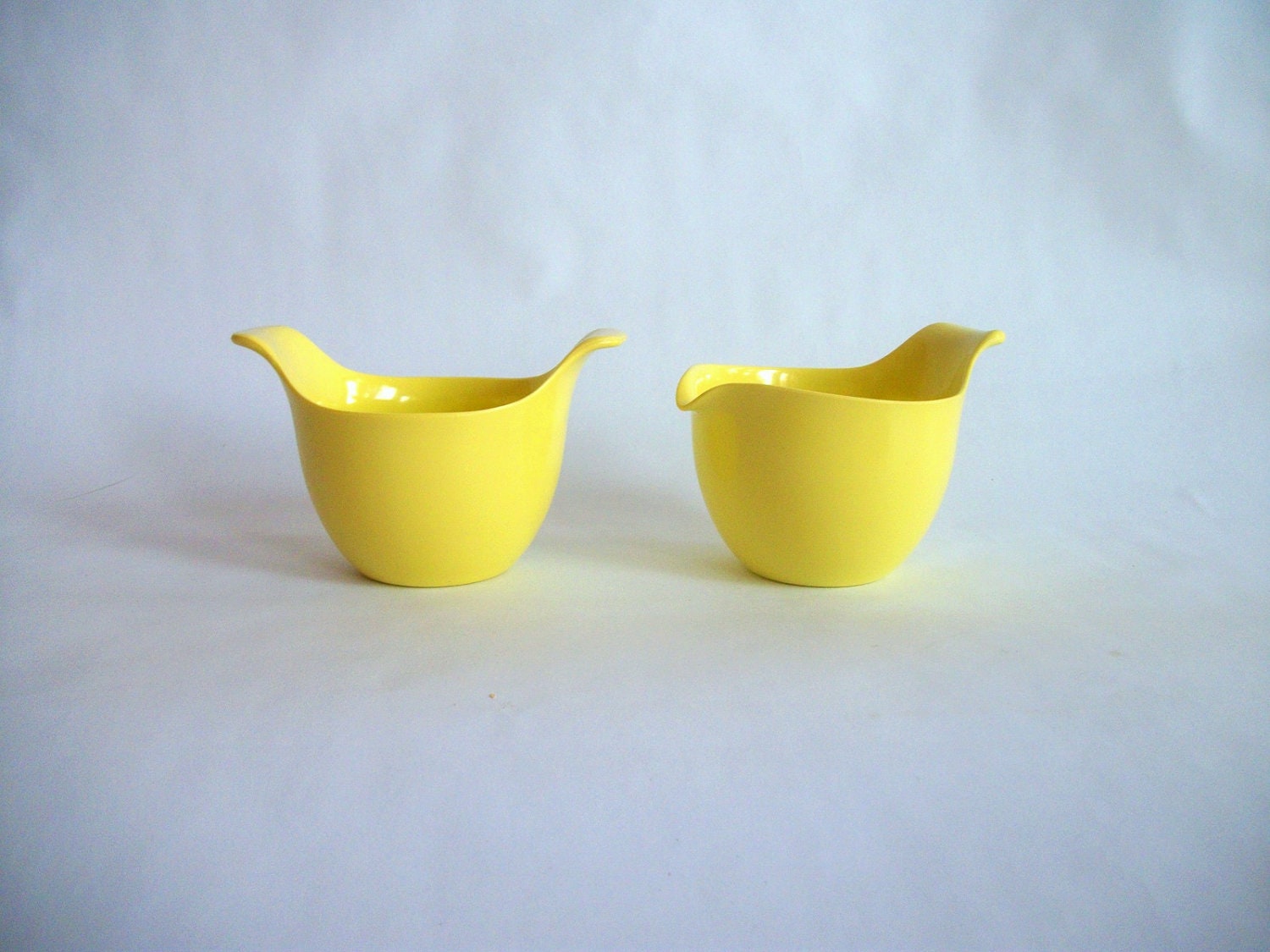 Vintage Russel Wright Cream and Sugar Bowl in Melmac