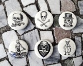 La petite mort badge avec agrafe