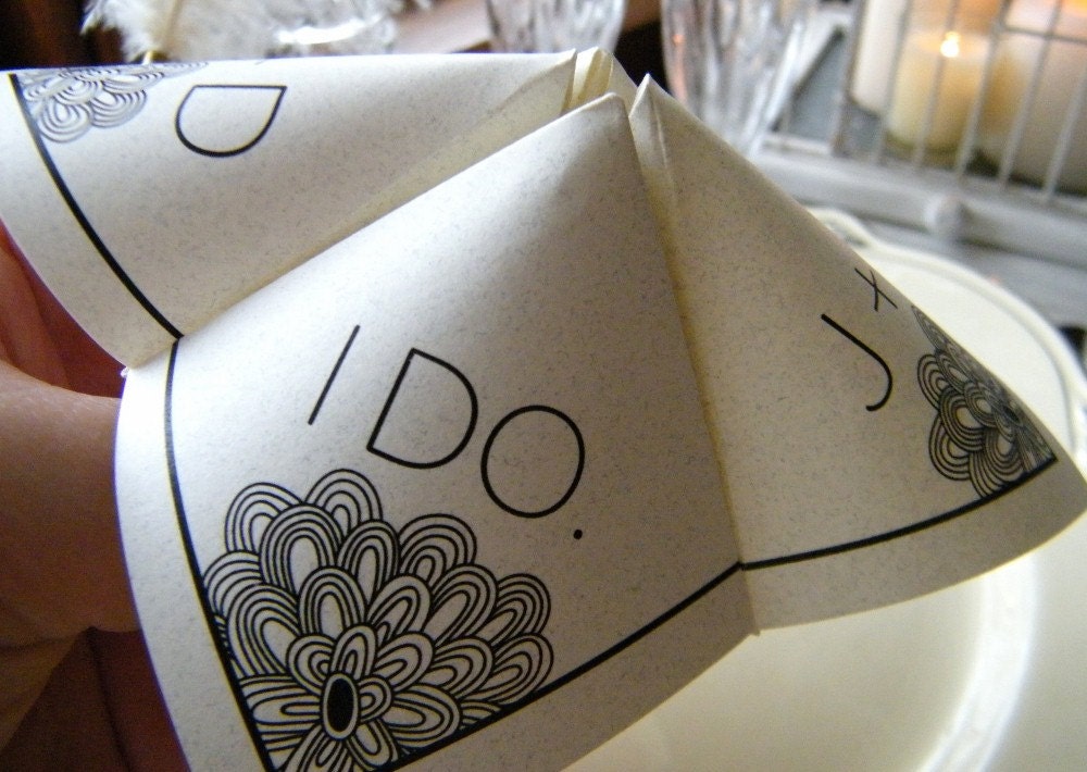 Cootie Catchers- Origami Wedding Favors- Set of 25