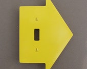 Switch Plate - Yellow Arrow - Left and Right - tocs