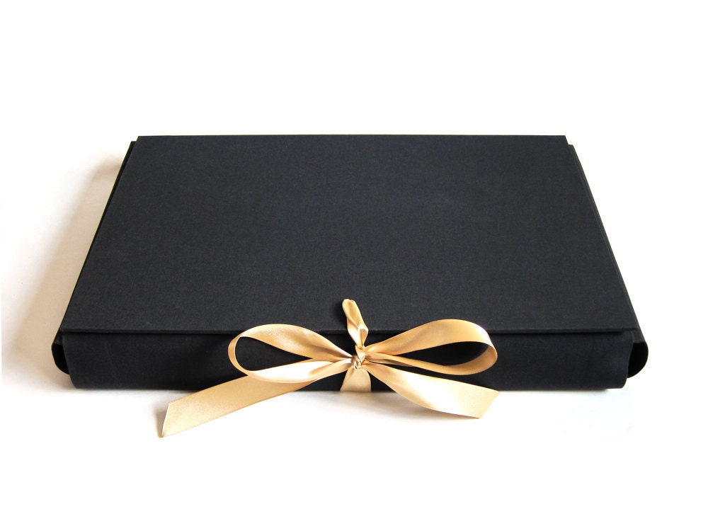 Made to Order Custom Portfolio Case 13 x 19 Inches for Artwork, Prints, Photographs, Loose Papers