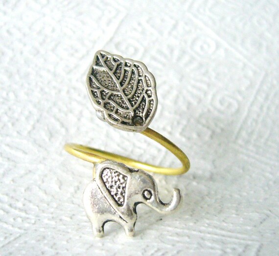 Silver elephant ring with a leaf