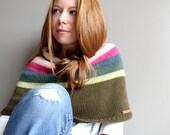 hand knit poncho in NOMAD (sample - 100% merino wool) - thehouseofhemp