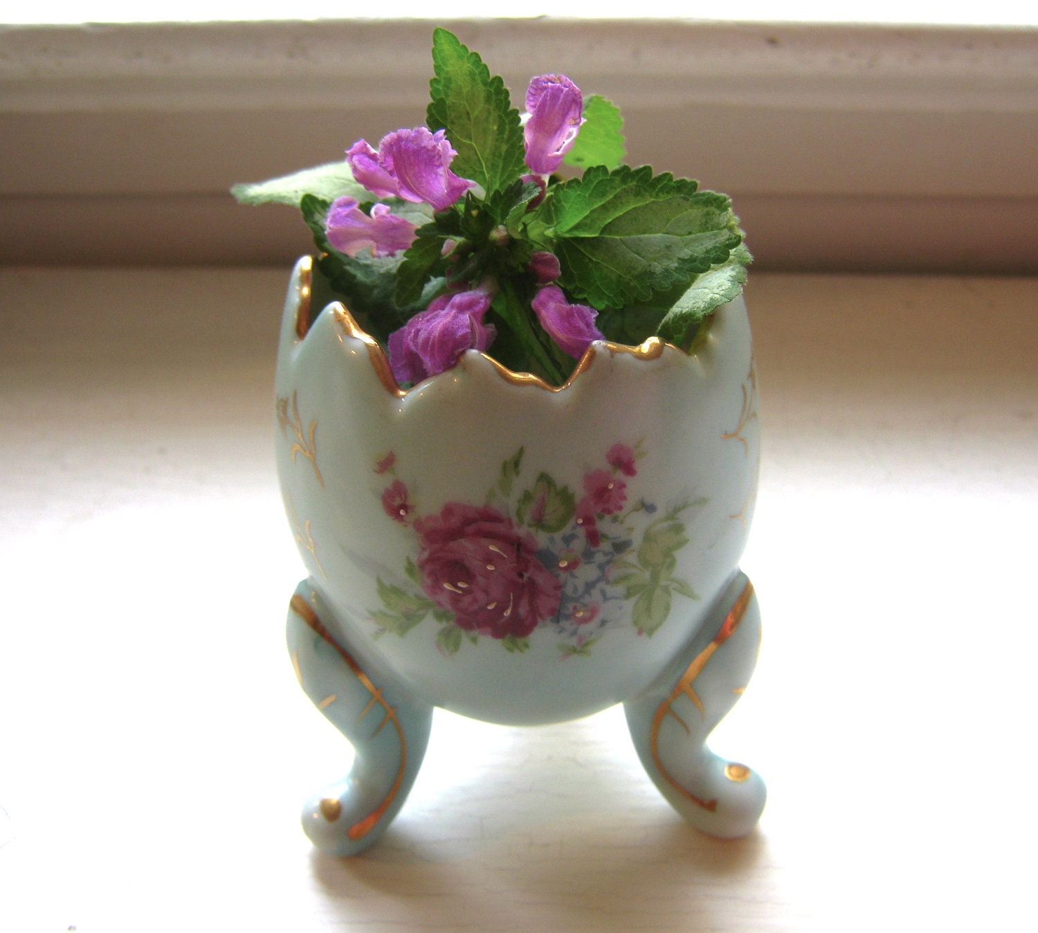 1950's Porcelain Footed Egg Light Blue Hand Painted Inarco Forget-Me-Not and Roses