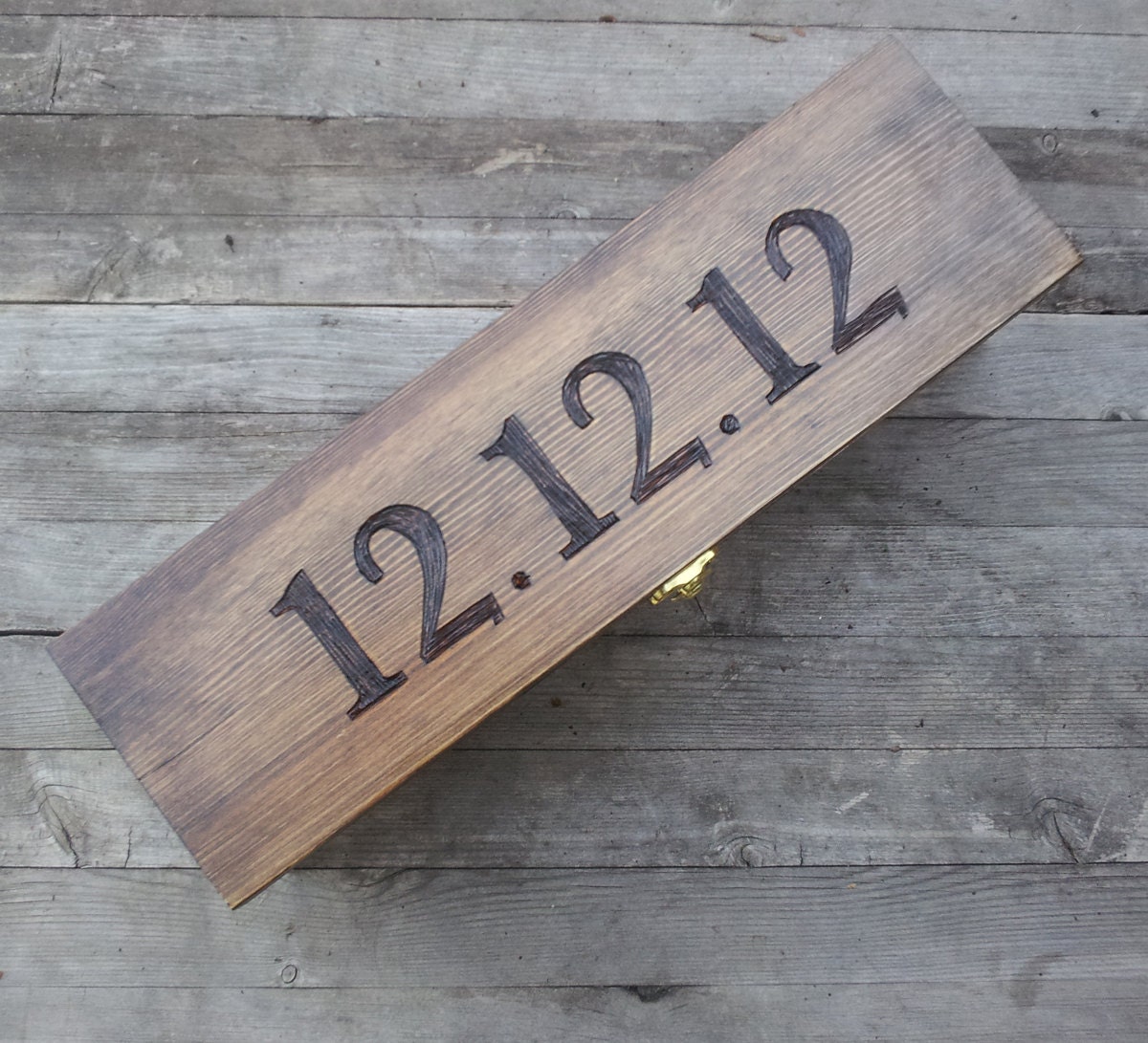 Custom Wedding Wine Box, Memory Box, Time Capsule for Your Wedding Day, Anniversary or any other Special Occasion