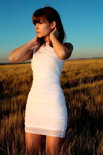 White Bodycon Sleeveless Tulle Wedding Party Dress