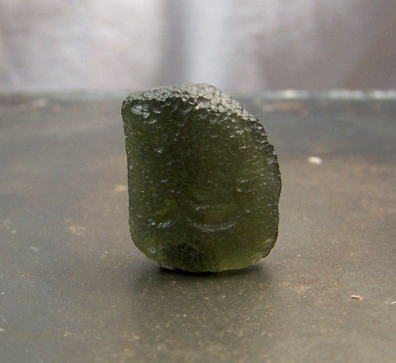Moldavite - Crystal gem mineral specimen - wire wrap jewelry stone - Raw natural genuine - Meteorite - Tektite - Coyoterainbow