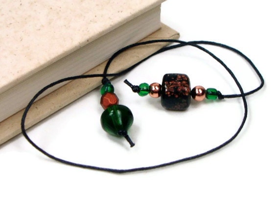 Book Thong Bookmark, Beaded, Book Cord, Book String, Gift under 5, Emerald Green, Copper, TJBdesigns, Direct Checkout