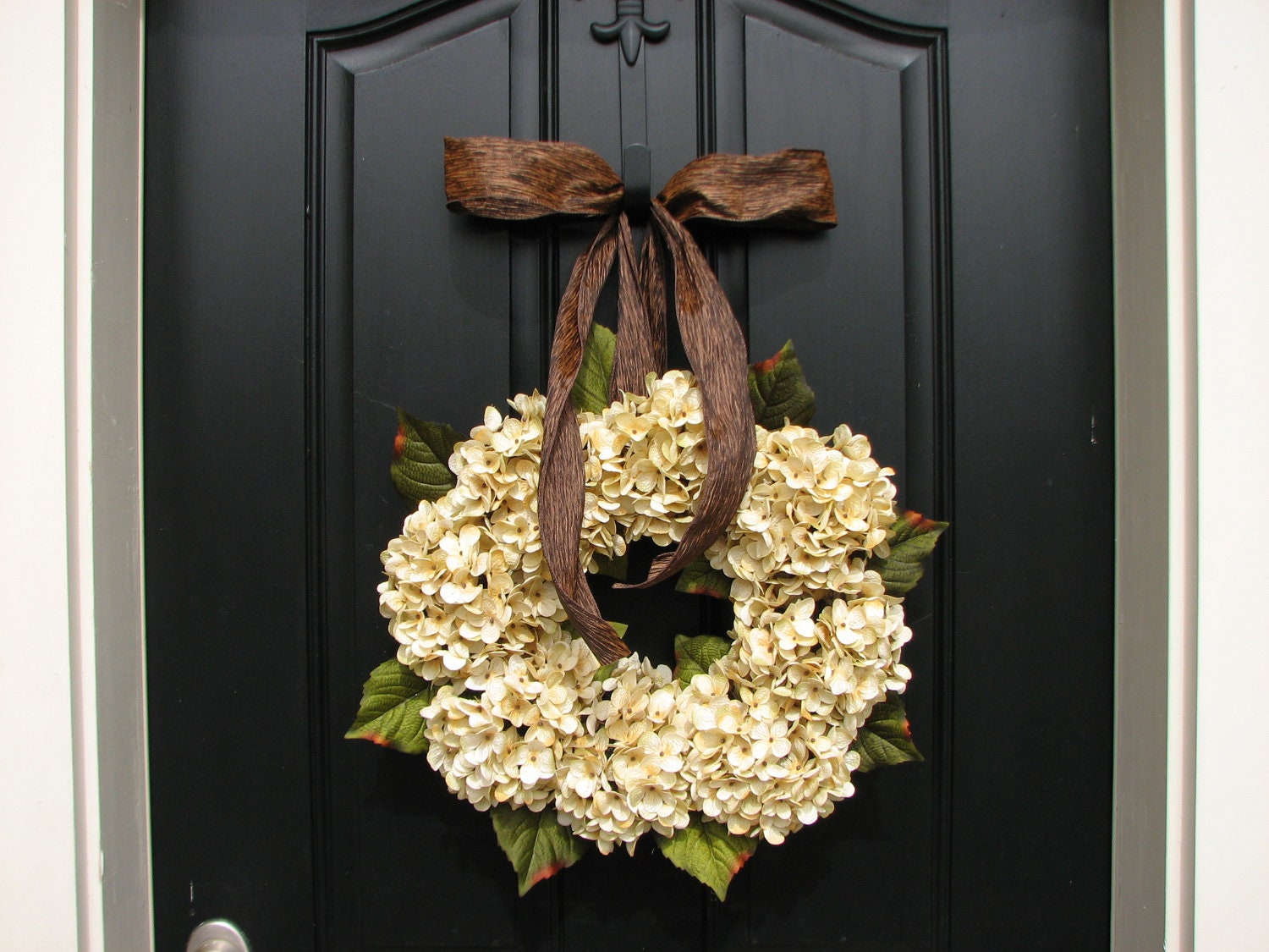 Wedding Decor, Wedding Wreaths, Champagne, Front Door Wreath, Holidays, Decorations, Decorations Wedding Venue