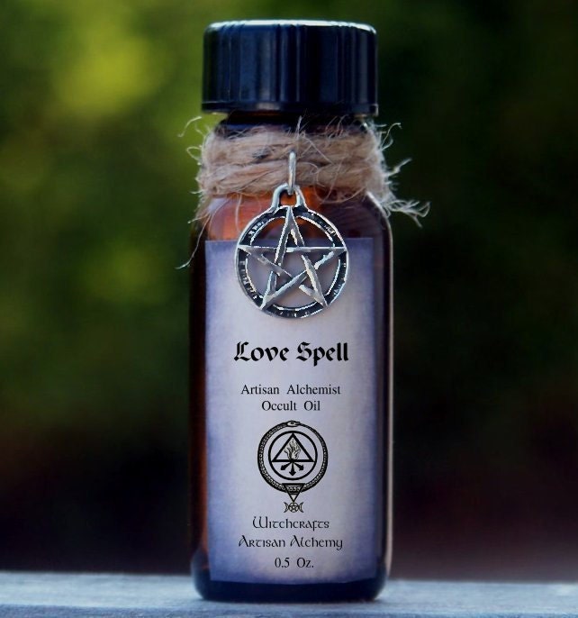 LOVE SPELL Artisan Alchemist Ritual Oil w/ Red Poppy Flowers and Rose Quartz for Romance, Passion, Attracting Love, Strengthening Bonds