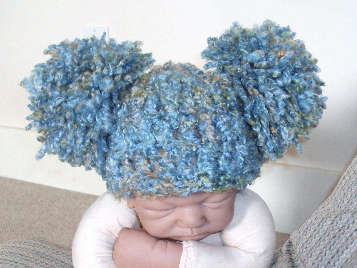 Chunky Pom Pom Beanie
