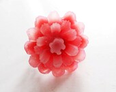 Rose red pink flower ring.  Antiqued brass filigree ring.  Glitter flower embellishment ring.