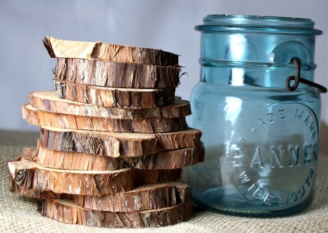 Rustic Wedding Decor, Cedar Wood Circles, set of 10, thin, natural wood, unfinished, ready for your DIY wedding decor or centerpiece
