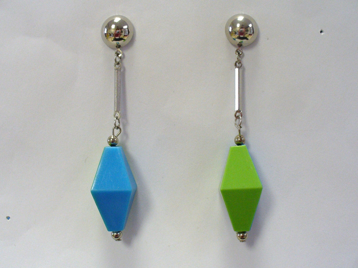 Vintage Swingin 60's Earrings DEADSTOCK