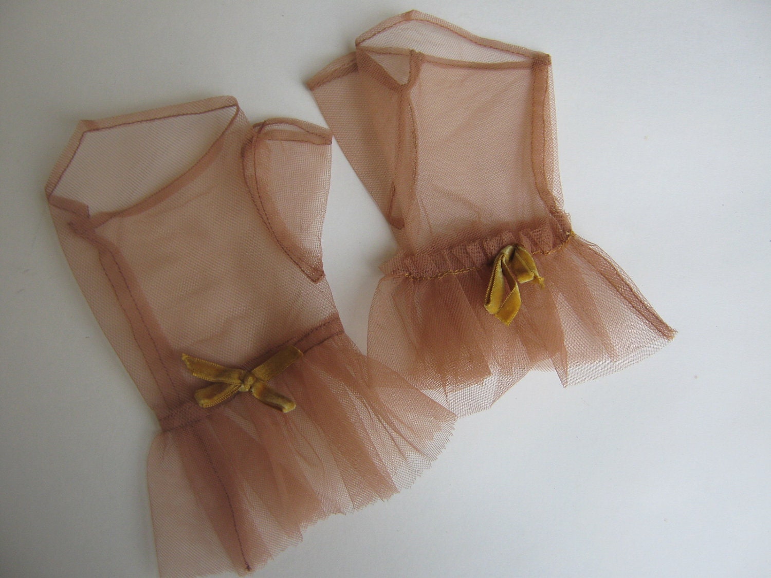 Vintage Dusty Peach Sheer Fingerless Gloves