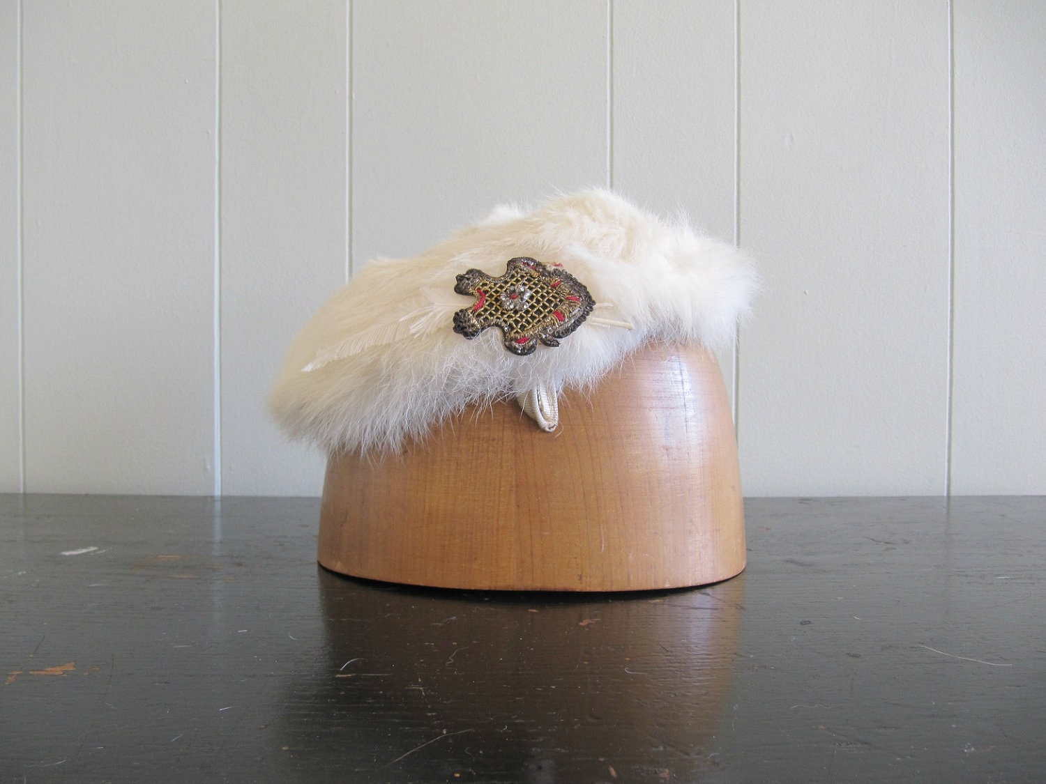 white fur beret / 1950s vintage mink headpiece