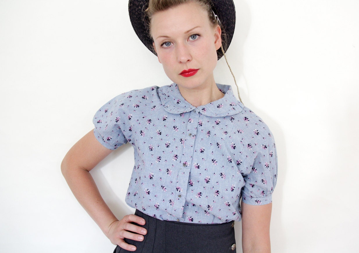 Vintage shirt / blue floral blouse / peter pan collar / puffy sleeve / size S