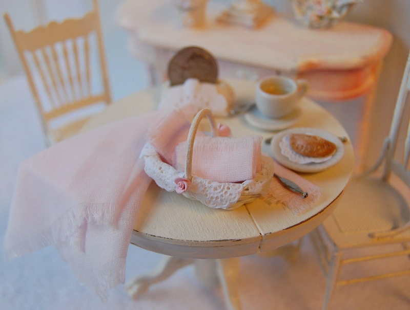 Dollhouse Shabby Chic Pale Pink Fabric Tablecloth & Napkins with Distressed White Basket