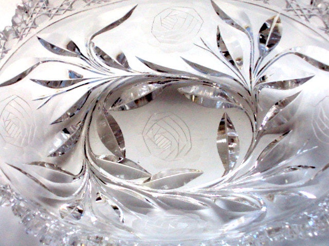 Vintage American Brilliant Glass Centerpiece Bowl. Cr.1910. Sawtooth Scalloped Edge, Etched Rose and Cane Pattern I Take CREDIT CARDS