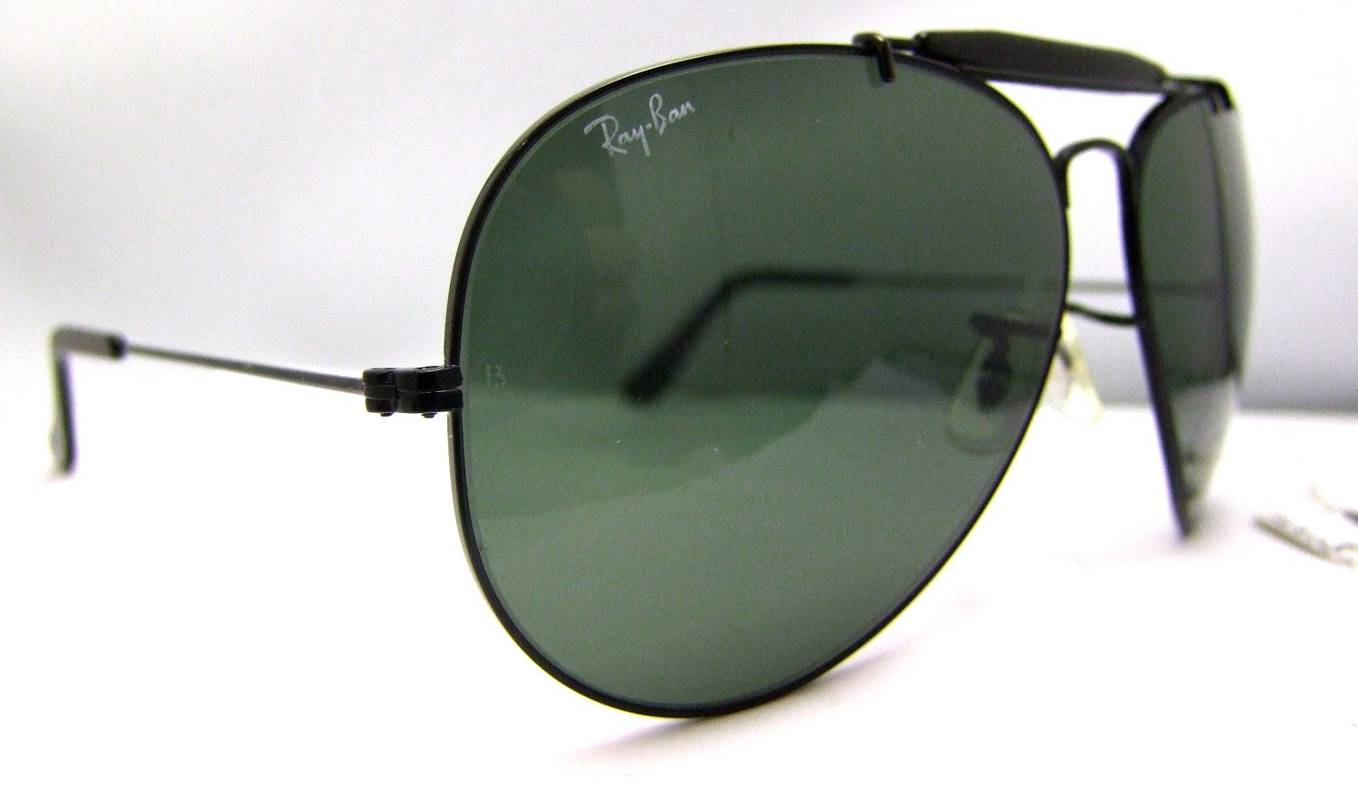 Vintage  Black Ray Ban  Outdoorsman Sunglasses  AVIATORS  Made in USA , Excellent,Rare Black Chrome  frames