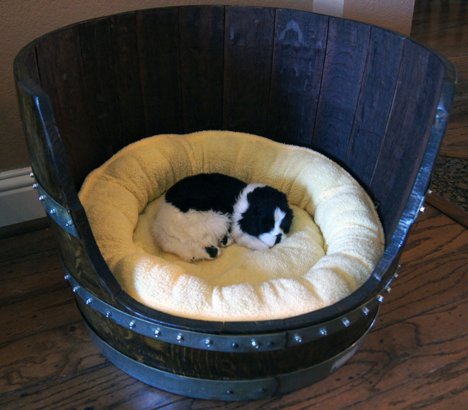 Wine Barrel Pet Bed