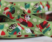 woven ribbon animal flight